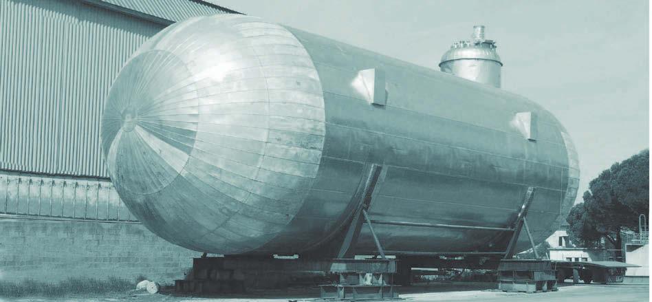 High-strength alloys Thicker gauges and sour service We supply high-strength CrMo and CrMoV steels to achieve reductions in the thick wall gauges of pressure vessels.
