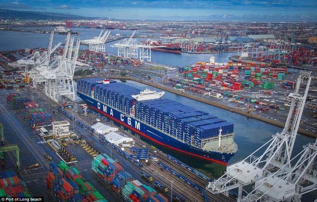 Ultra Large Container Vessels 4of 25 CMA CGM Benjamin Franklin at Port of Long Beach Vessels with capacities nearing 20,000 TEU have arrived and more are on the way.