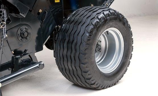 Wide tires provide flotation and help reduce field compaction. CREATE THE PERFECT FIT FOR YOUR OPERATION.