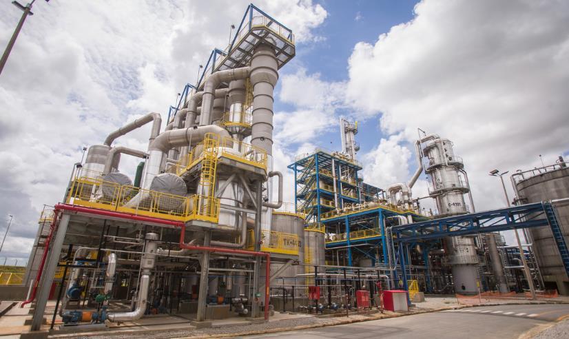 COMMERCIAL PLANTS - GRANBIO Inaugurated in 2014 1 st commercial 2G mill in Brazil, located in Alagoas Use cane straw as raw material Production capacity: 82 million liters CO2 emissions according to