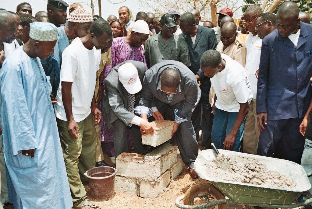 Laying of first stone of the extension of the Secondary