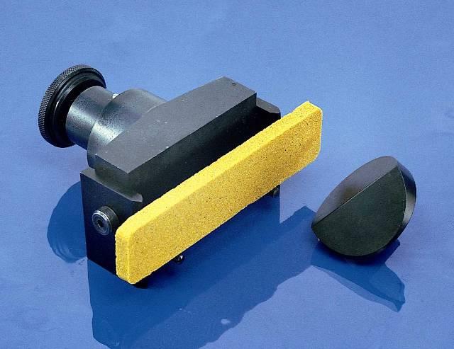 Core Transverse Strength Accessory Description 42104K Model 42104K This accessory attaches to the Electronic Universal Sand Strength Machine, Model No.