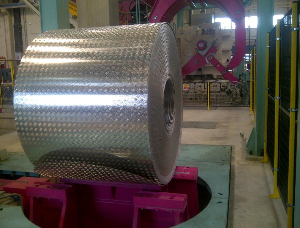 MECHANICAL EQUIPMENT TREAD COILS AND CLAD PLATES AND COILS MAIN FEATURES > Automatic coils