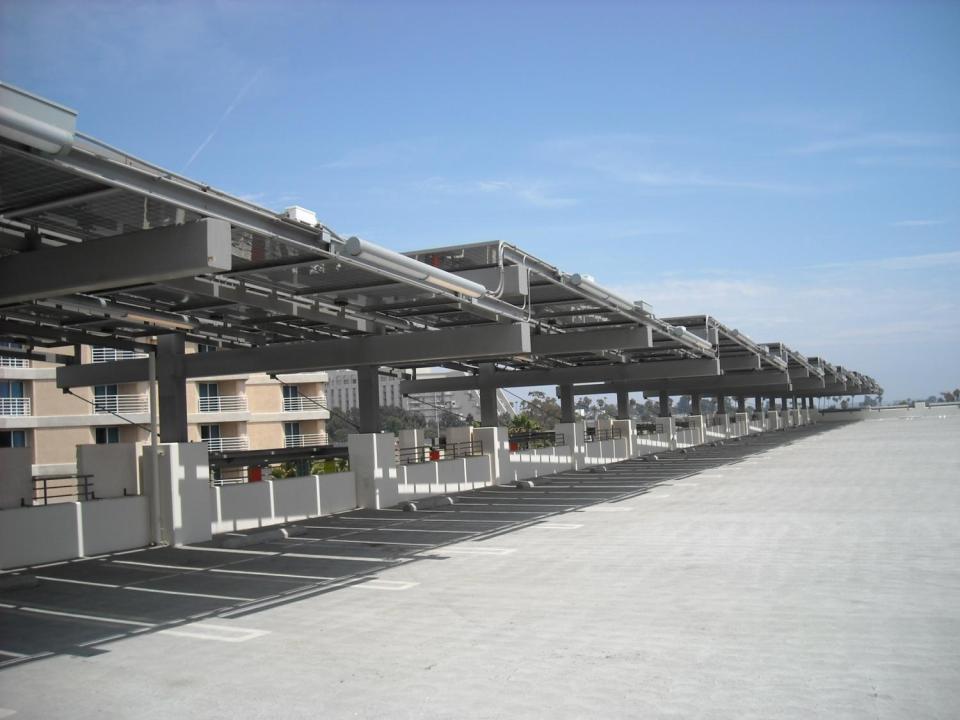 Santa Monica Civic Center Parking Structure: 180 kw AC Zoning Text