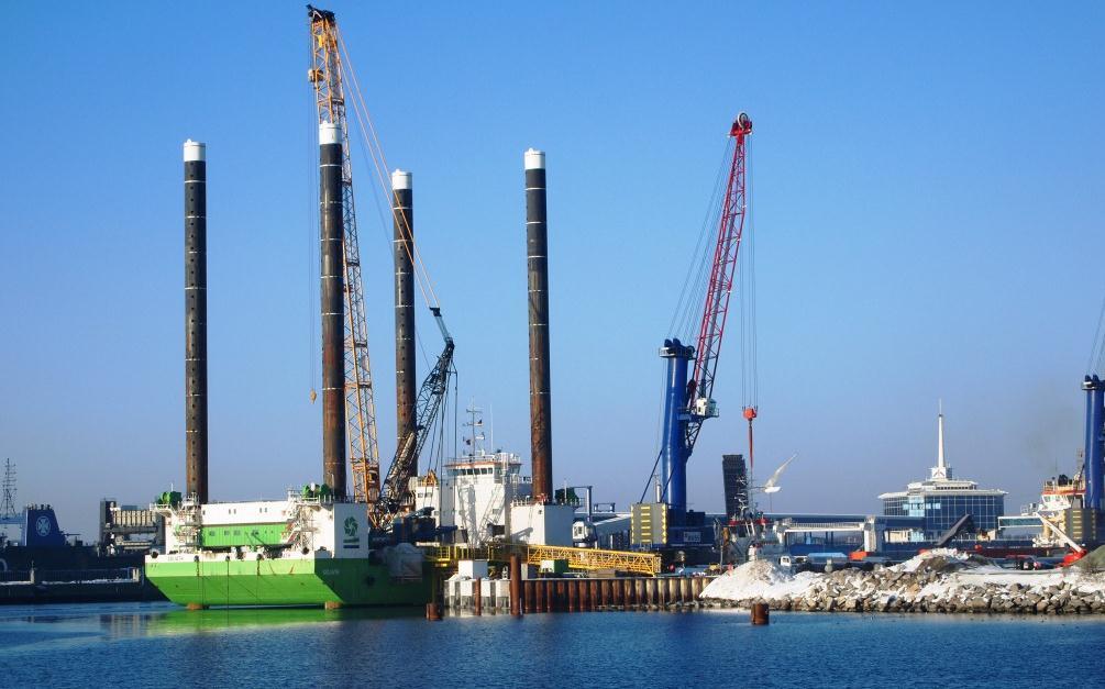 Offshore Reference: Handling of Test Piles