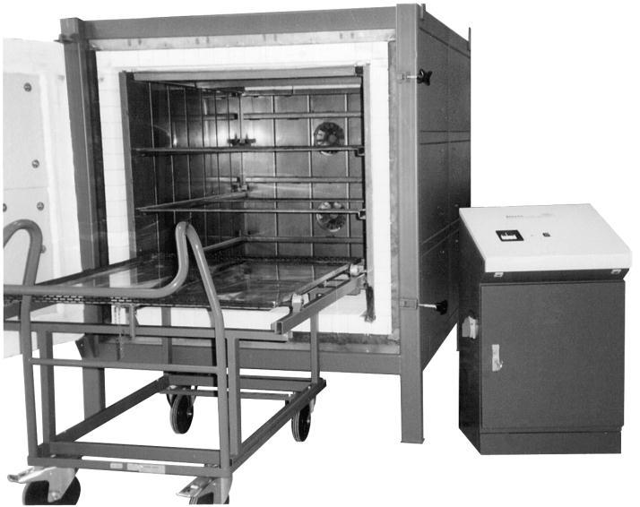 picture 4 air circulation chamber furnace 0,6 m 3 / 550 C (picture Linn High Therm) For non-oxide is a protective gas atmosphere; mostly Nitrogen, Argon or also forming gas with little hydrogen
