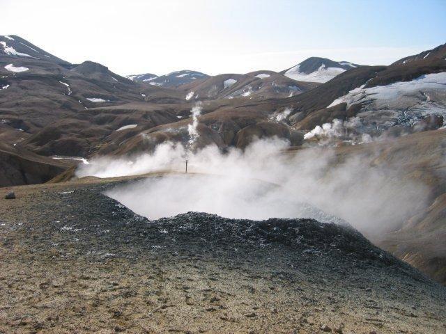 Outline Energy resources and consumption in Iceland Geothermal space heating Other