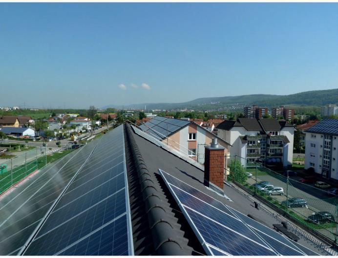 Energy cooperatives emerging Heidelberger Energiegenossenschaft eg: First cooperatively organized provider 7 PV installations with total capacity of 445 kwp Supply with PV
