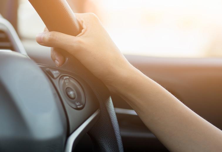 WHITE PAPER 6 ORGANIZATIONAL PRACTICES TO ADDRESS DISTRACTED DRIVING Introduction In recent years, organizations have been challenged to take on a greater role in the driving safety of their