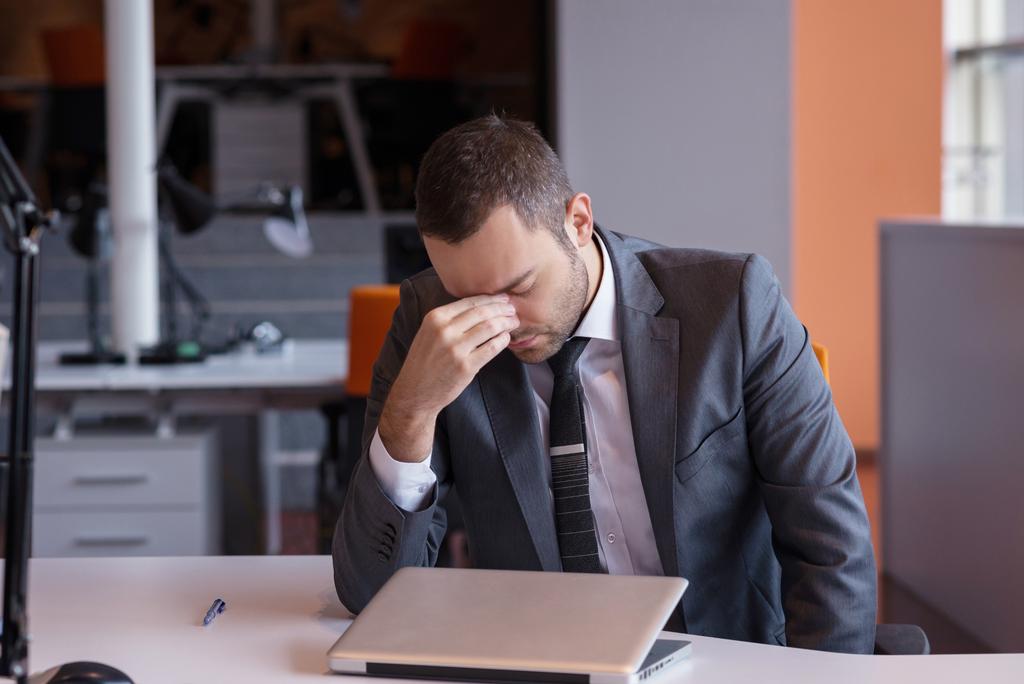 Combining Sage with FileMaker software Imagine a day without these frustrations: Hours wasted on duplicate data entry between sales and accounting Human errors made during data rekeying Inconsistent