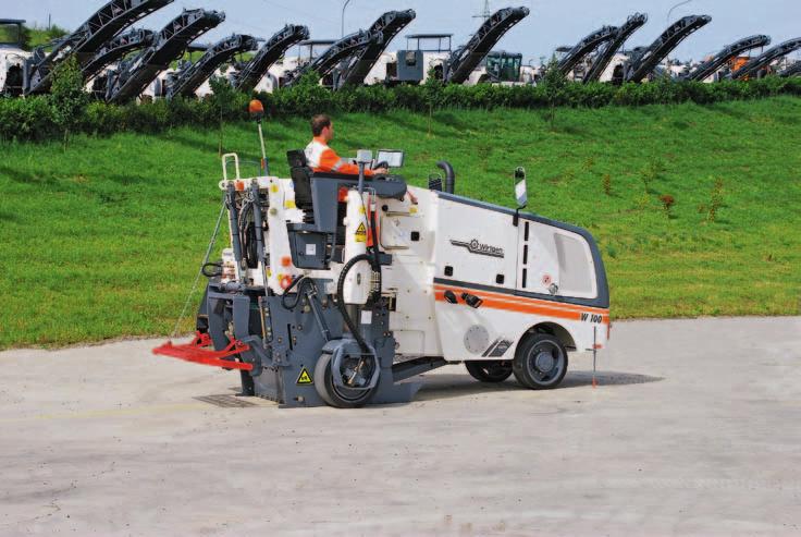 The rear loader offers ease of operation and an excellent cost-benefit ratio Rely on the W 100 / W 100 i for economic efficiency The W 100 / W 100 i can optionally be supplied without canopy and