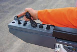 Easy operation via the right-hand armrest Unmatched ease of operation Depth