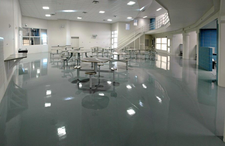 Flooring & Coating DURA POXY EP 300 Durapoxy EP300 is a multifunctional solvent free epoxy self-levelling coating, developed to be applied at thicknesses of 0.3mm to 1.2mm.