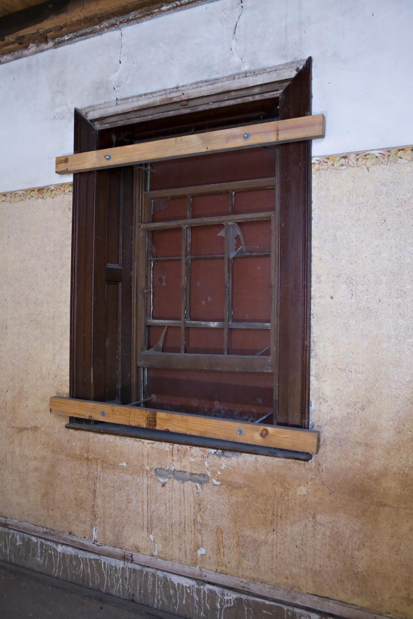 Figure 38- Western Wall window missing upper architrave