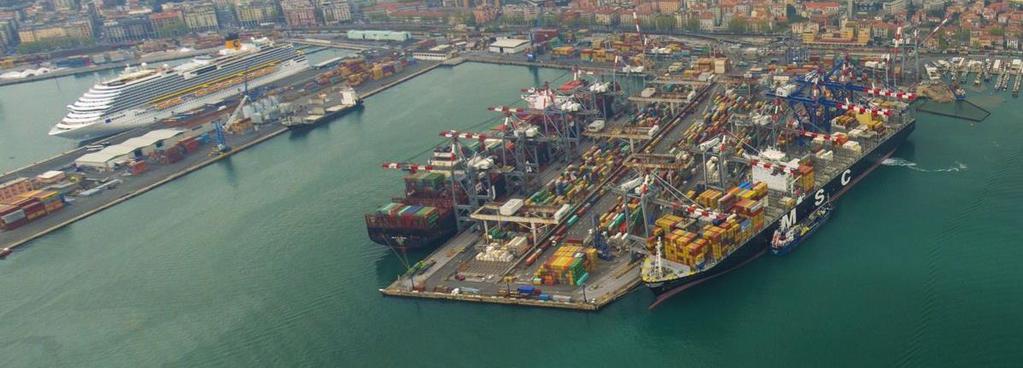 291,000 m2 + 52,000 m2 Off-Dock (full container) 162,000 m2 (general cargo and containers) Water Depth
