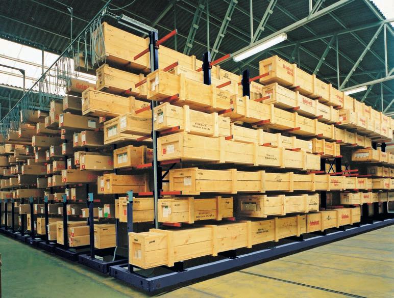 Warehouse with cantilever shelves - For sheets, reels, and large or irregular-sized