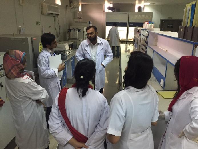 Lectures related to BioMaterials Second day of the Summer Camp was based oninteractive sessions on dental and biomaterials and covered diverse range of topics ranging frombone repair and regeneration