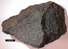 DUST AN EXAMPLE Granite (Rock) Dust Amphibole ((Mg/Ca,Fe) 7 Si 8 O 22 (OH) 2 ) Feldspar (KAlSi 3 O 8 ) Muscovite (KAl 2 (AlSi 3 O 10