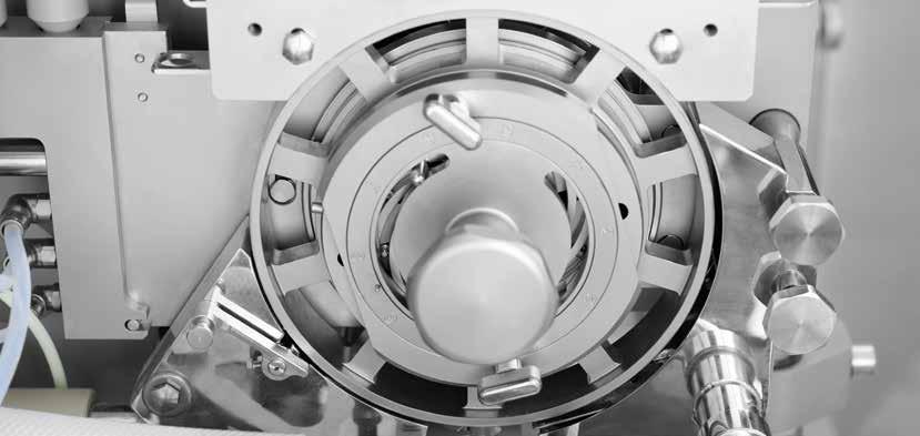 Dosing disc detail EXCELLENCE IN FILLING: VACUUM-PRESSURE DOSING SYSTEM The unpredictable nature of pharmaceutical powders makes it imperative to deliver a tight dose control in terms of strict