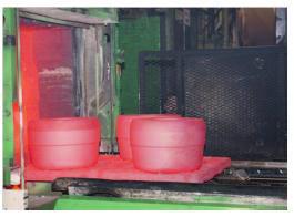the duration of the film boiling process or to eliminate it completely, a vigorous quenchant agitation and additives to water are used in production IQ water tanks (Fig. 1)