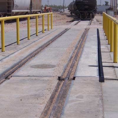 Static Weighing Unattended/Remote Systems POWERCELL Load Cells Single and multiple-draft rail weighbridges can be built to weigh multiple lengths of uncoupled rail cars.
