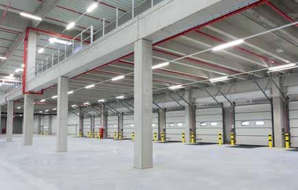 24,958 m 2 WAREHOUSE: 22,345 m² : 1,932 m² EXTERNAL STORAGE: 1,562 m² OFFICE: 681 m² Newly completed building, immediately available CELLS AVAILABLE: Two SECURED CAR PARK FOR LIGHT VEHICLES: 93
