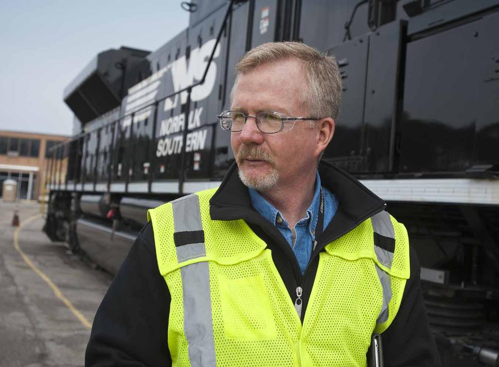 How a locomotive engineer uses LEADER to do his job better n Locomotive engineer Raiford Wilson, above, helps train other engineers in the use of LEADER.
