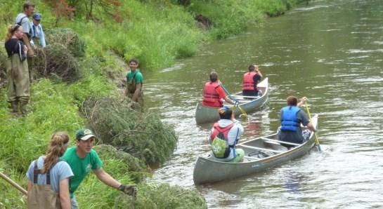 River Restoration Committee (RRRC) is a group of local volunteers, business owners and resource professionals with a shared interest in protecting the Rifle