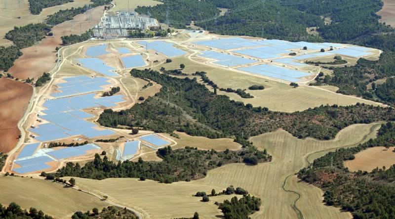 World largest photovoltaic plant Olmedilla de Alarcón, Spain Built in 2008 The