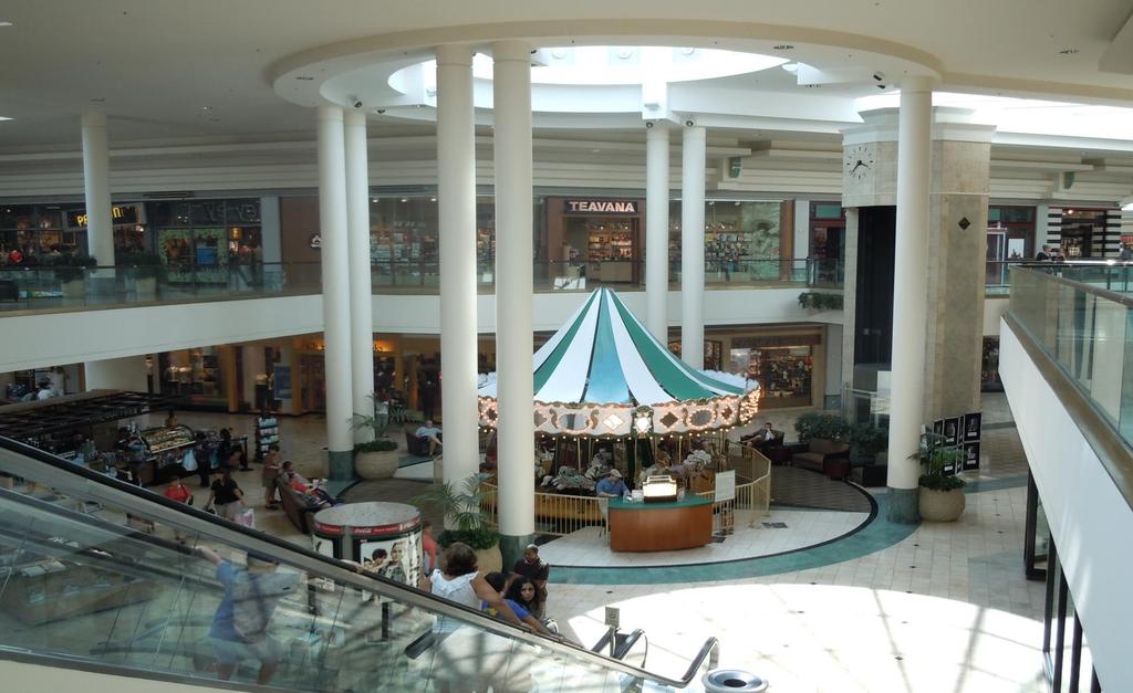 PROJECT OVERVIEW Woodland Hills Mall is a two-level super-regional mall featuring