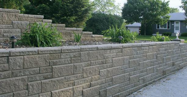 Patterned Walls allanblock.com Add distinction to your landscape. AB Ashlar Blend Pattern Excavate and Install Base Course The base course should always use a full course of full-sized blocks.