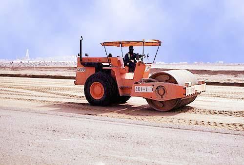 Smooth Wheeled Roller Compacts effectively to 200-300