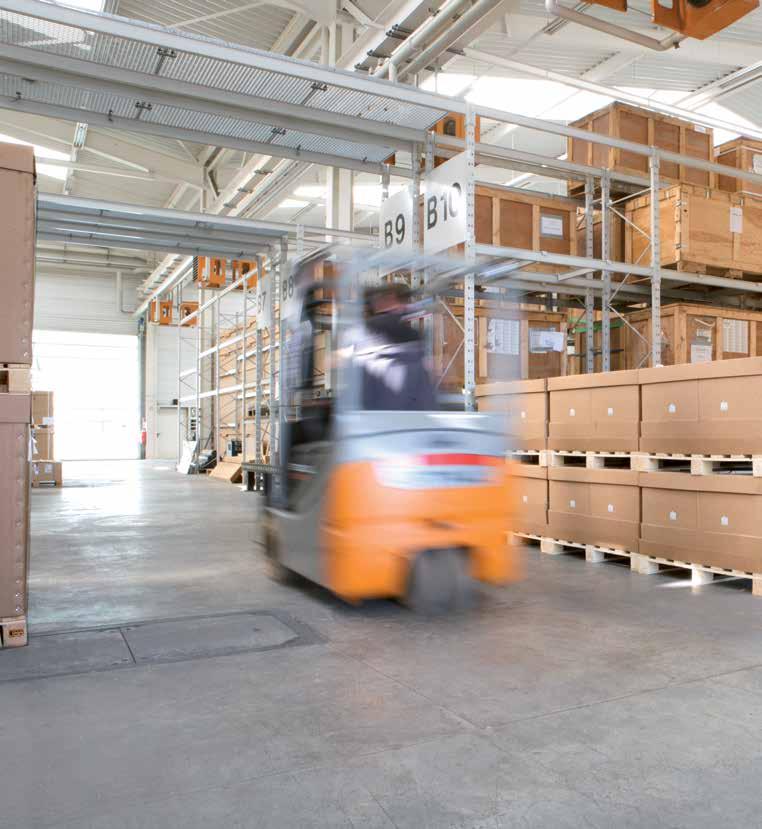 09 Warehousing and Supply Chain Solutions Suncycle provides support along the entire transport chain from its adjacent logistic centres.