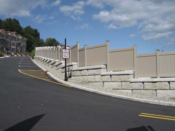 The end to end tongue and groove design of the ReCon Fence Block allows the contractor to construct curved walls without miter cutting each block along the curve.