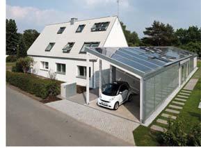 year Home for Life and Sunlighthouse use mechanical HRV during cold periods, while LichtAktiv Haus is using natural ventilation all year There is external automatic solar shading on all windows