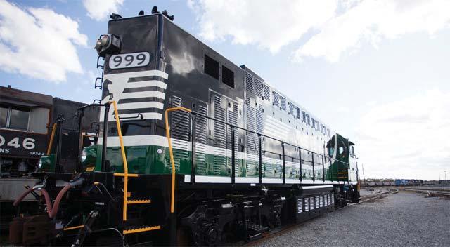 NORFOLK SOUTHERN 2014 SUSTAINABILITY REPORT 35 A BATTERY-POWERED ALTERNATIVE NS 999: Generation 2.