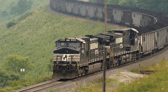 NORFOLK SOUTHERN 2014 SUSTAINABILITY REPORT 73 AN ENGINE OF ECONOMIC GROWTH EC8 GRI G4 DISCLOSURES These disclosures from the 2014 report are addressed on this page.