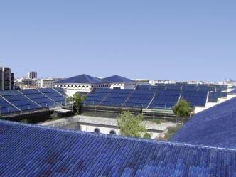 Solar Panels: 893 m² / 9,600 ft² International projects CGD Bank Headquarter, Lisbon (2008) 100,000 m²