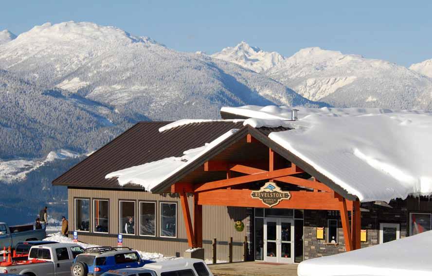Green Building with SIPs Revelstoke Day Lodge ski lodge with energy-efficient SIP roof Insulspan SIP System 20 P.O.