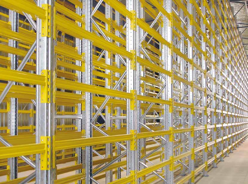 These features coupled with the ease of integrating and expanding existing installations are but a few of the successful features of METALSISTEM s industrial storage systems.