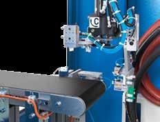 29 Efficient use of your installation area Automation in existing machine housing The linear robot is putting KraussMaffei on a new path.