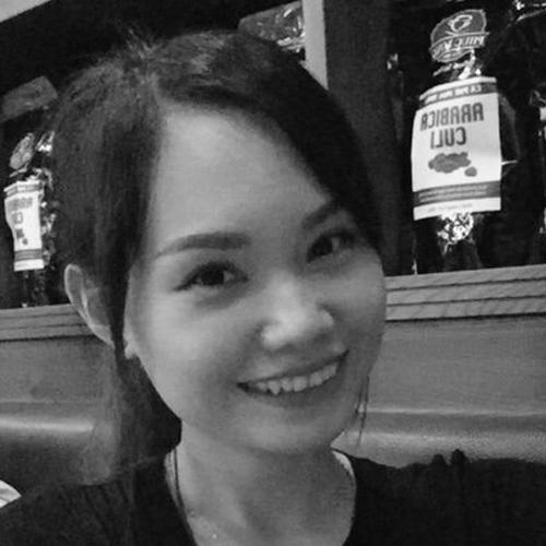 HUYNH THI HOANG ANH Co-founder & CMO Ms. Huynh graduated from RMIT University s business and marketing program.