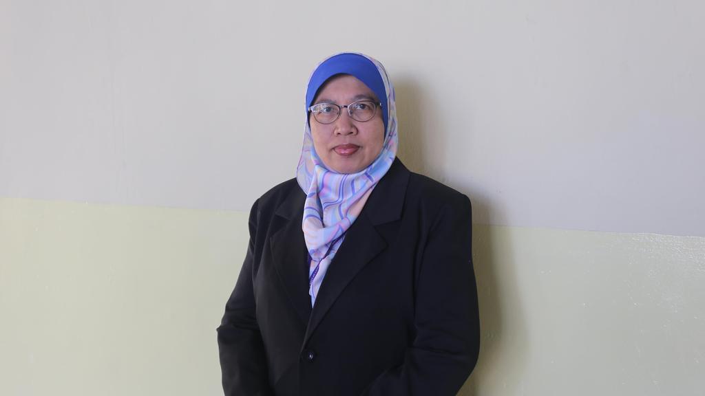 Prof. Dr. Zakiah Ahmad plays an important role in the development of Malaysian Standards on timber structures and as Malaysian delegates for ISO technical committee for timber structures.
