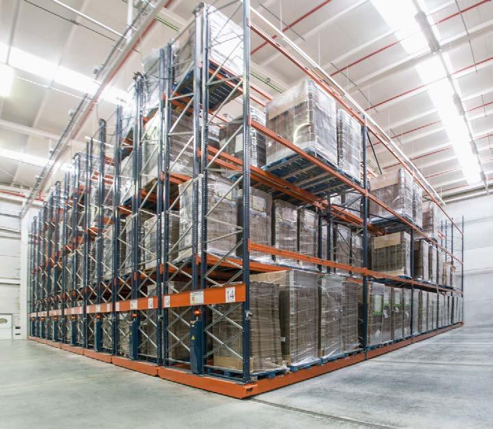 Warehouse with Movirack mobile racks The second construction built by Mecalux for Granada La Palma is a