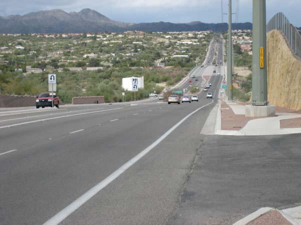 La Canada Drive, looking north toward Oro Valley Town of Marana Traffic Impact Studies Manual General Summary: In 2006, the Town of Marana began requiring developers to conduct a Traffic Study for