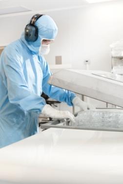 2. Objectives of precision cleaning Obtain clean products by decreasing