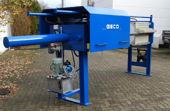 ECOPRESS Filter press for slurry compacting In the concrete industry slurry results from waste concrete, washing out of elements as well as sawing, grinding and polishing.
