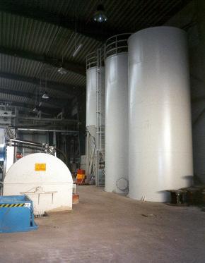 AQUACLEAN Water treatment silo AQUACLEAN and chamber filter press ECOPRESS. Water treatment silo AQUACLEAN with ECOPRESS.