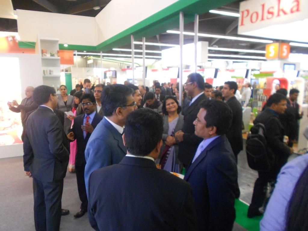 The Indian exporters and foreign buyers are seen discussing