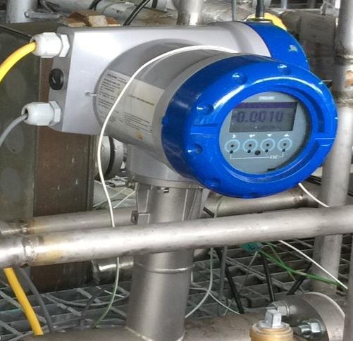 6.5.2 Flow meter In the T-CO 2 test rig, a fully welded maintenance free sensor with twin V-shaped measuring tube mass flowmeter was used to measure the liquid mass flow of CO 2 exiting the liquid